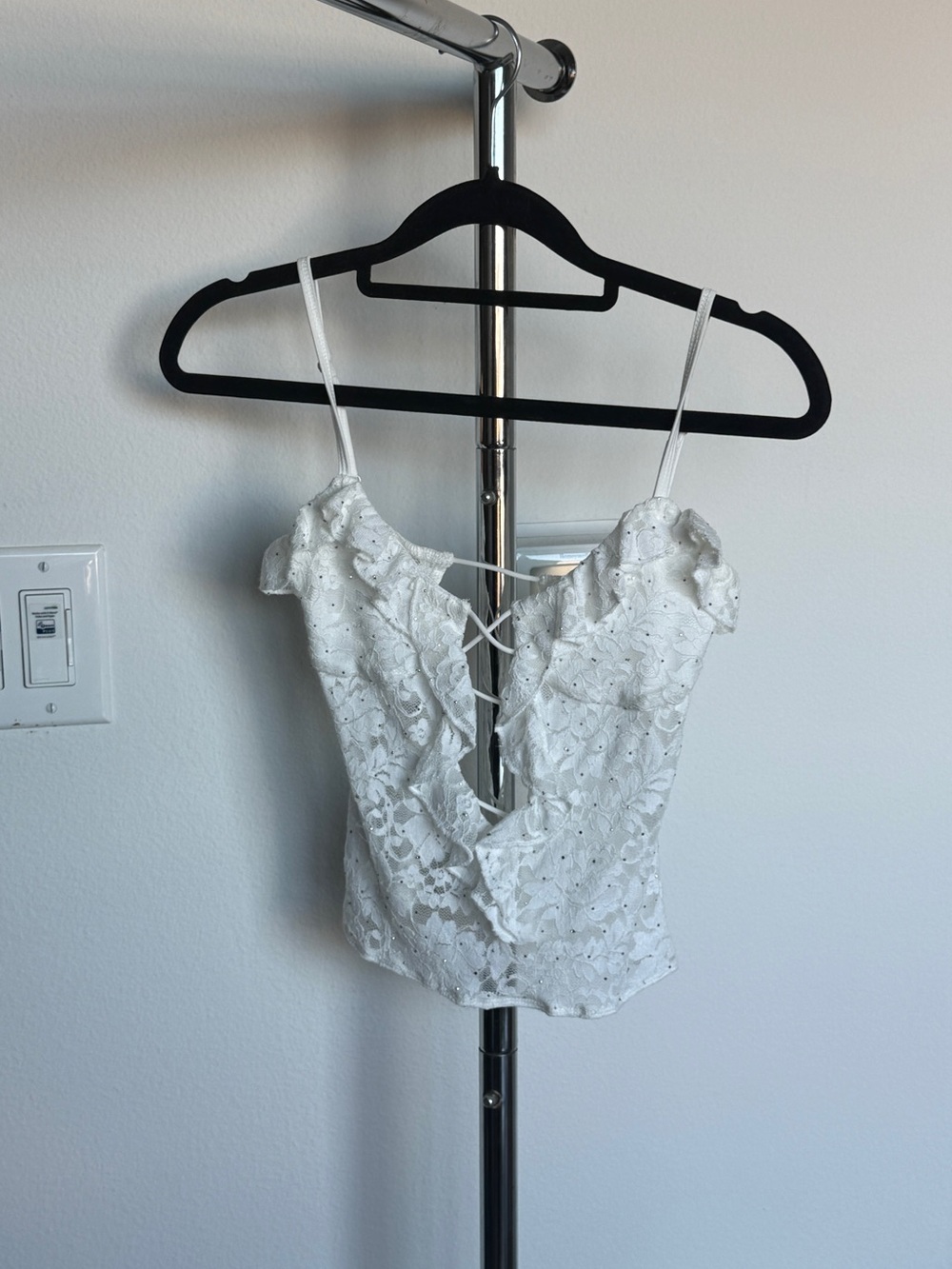 White Lace Ruffle Front Cami Top - Picture 5 of 5
